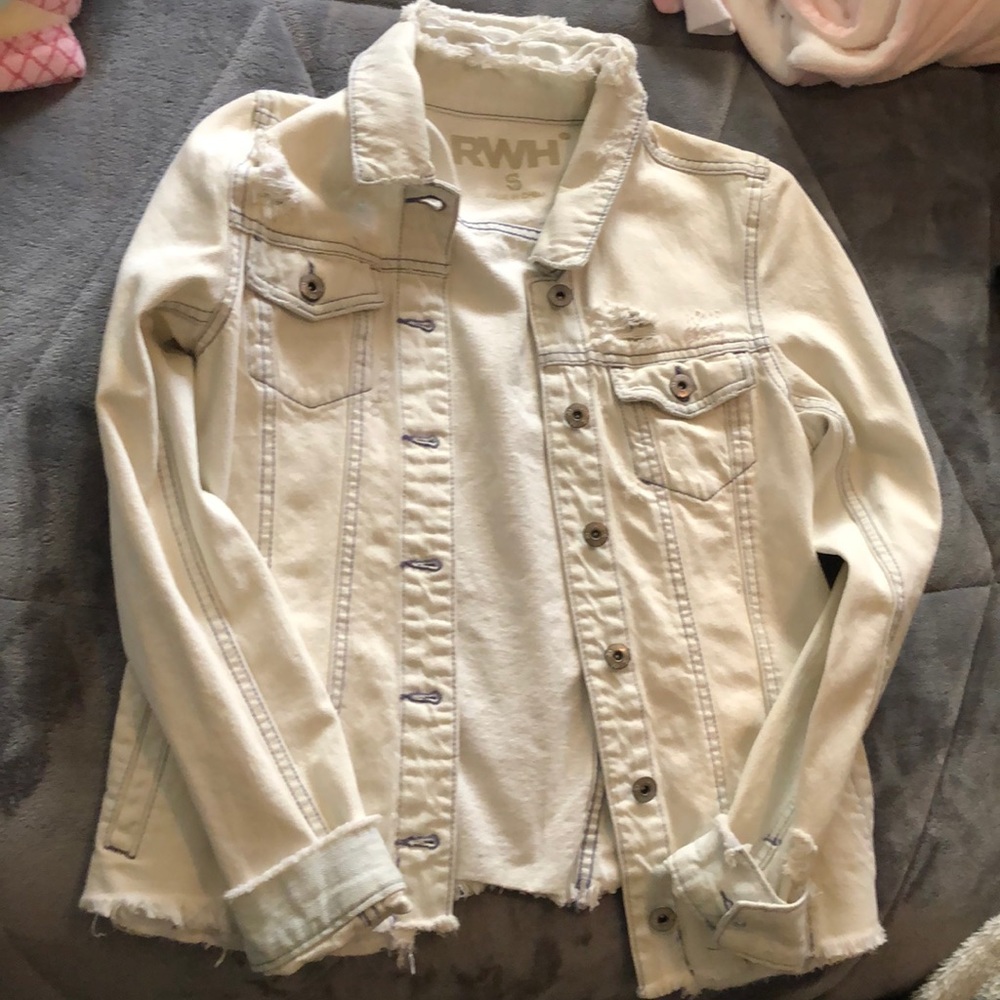 Jean distress jacket